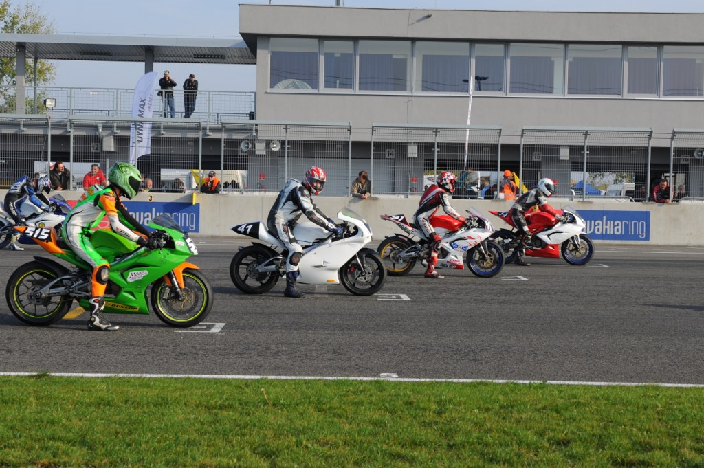 Razvan Mates during race 1 at Slovakia-Ring, Slovakia, start procedure