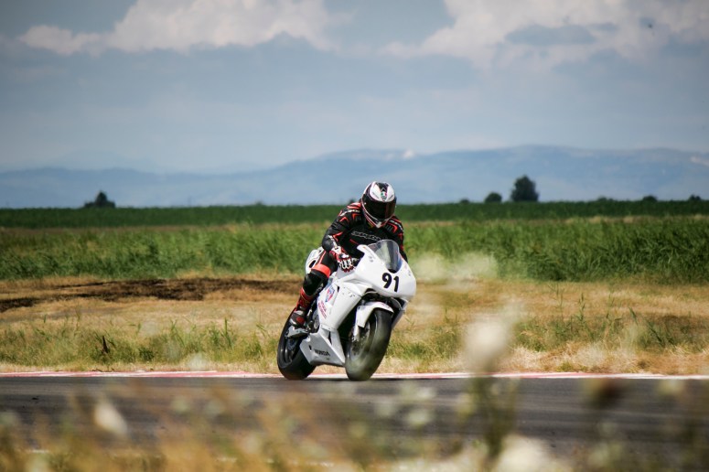 Razvan Mates Supersport Race 2017 East European Championship hard braking